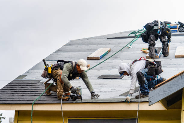 Professional Gutter Installation technician working in Wellington, FL